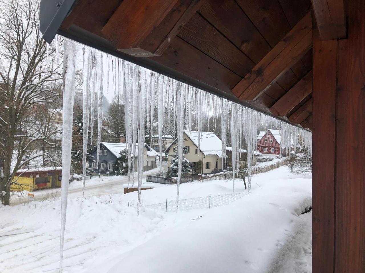 Modern chalet Na Zlatníku Zlata Olesnice (Jablonec nad Nisou) Exterior foto